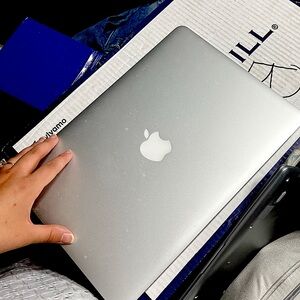 MacBook & Chromebook